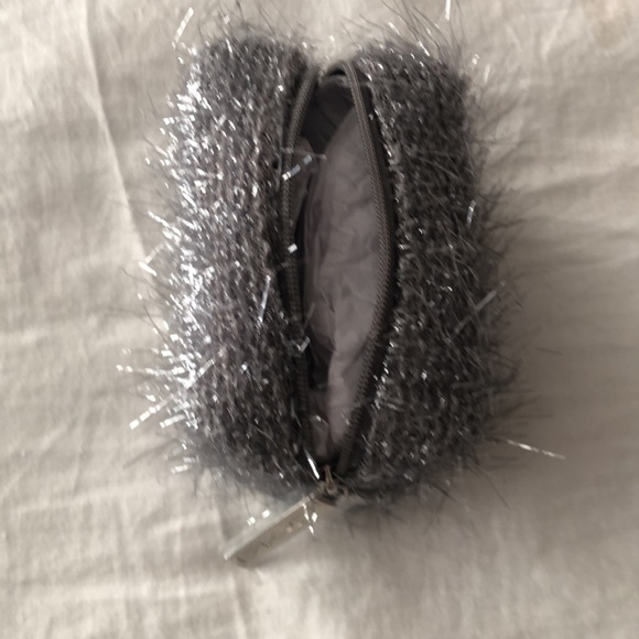 MAC Mini Pouch - Picture 5 of 5